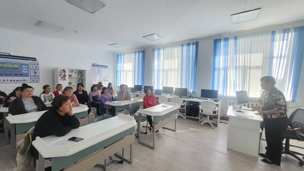 23 қыркүйекте &quot;Чириковка орта мектебі&quot; КММ-де &quot; Мектеп және отбасы: лайықты және жауапты тұлғаны тәрбиелеудегі ынтымақтастық&quot; тақырыбында жалпы мектепішілік ата-аналар жиналысы өткізілді.