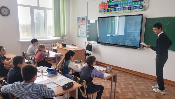 3 октября в преддверии празднования Дня учителя в КГУ «Чириковская средняя школа» был проведен День дублера с целью создания условий для развития социально компетентной личности обучающихся через организацию совместной деятельности.